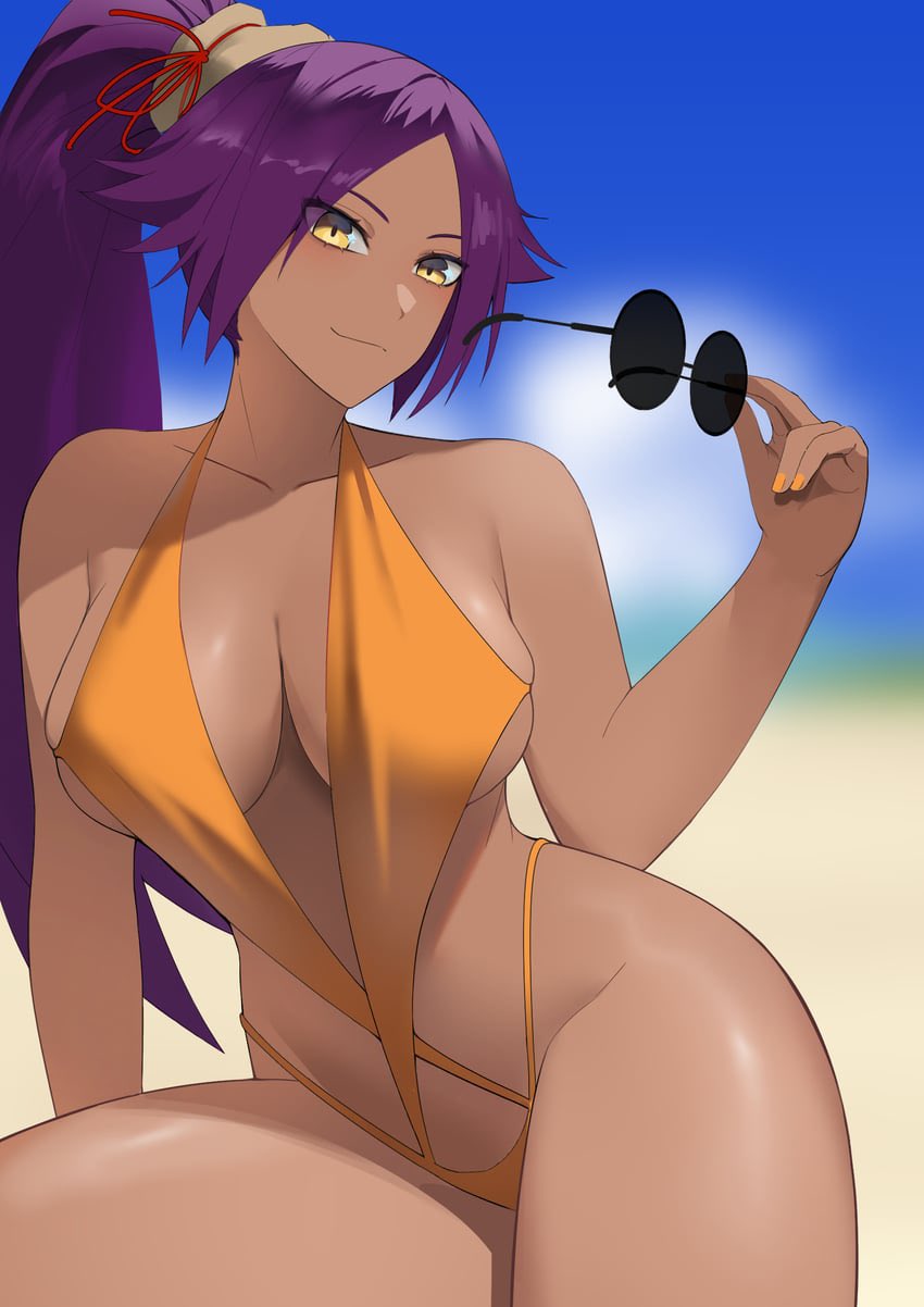 Strand große_Brüste Bikini Bleichbrüste dunkelhäutige_weibliche dunkle_Haut weibliche_Pervertierte Brille lange_Haare reife_weibliche Perverse sexuell_suggestive Shihouin_yoruichi Badeanzug gelbe_Augen