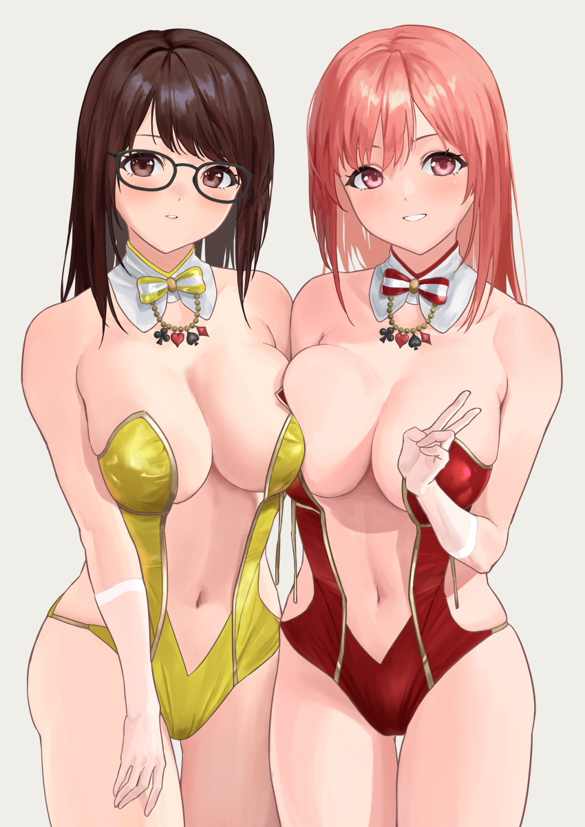 2_girls absurd_res verführerisch bare_shoulders big_breasts black-framed_eyewear black_hair blush breasts brown_eyes spaltung commentary_request dead_or_alive dead_or_alive_6 dead_or_alive_xtreme dead_or_alive_xtreme_2 dead_or_alive_xtreme_3_fortune dead_or_alive_xtreme_beach_volleyball dead_or_alive_x treme_venus_vacation abgelöster_kragen ellenbogen_handschuhe brille handschuhe gold_besatz grauer_hintergrund hand_hoch kopf_neigung high_res hoki1314 honoka honoka_(doa) trikot multiple_mädchen nabel gescheitelt_lippen rosa_augen rosa_haare rot_trikot durchsichtiges lächeln bauch trägerlos trägerlos_trikot tecmo Oberschenkel tsukushi_(doa) v yellow_leotard